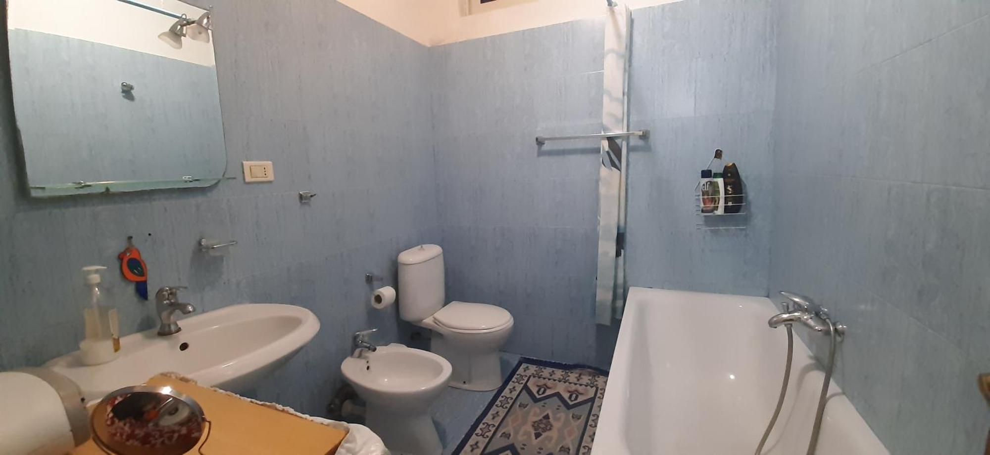 Enki'S Guesthouse Тирана Экстерьер фото